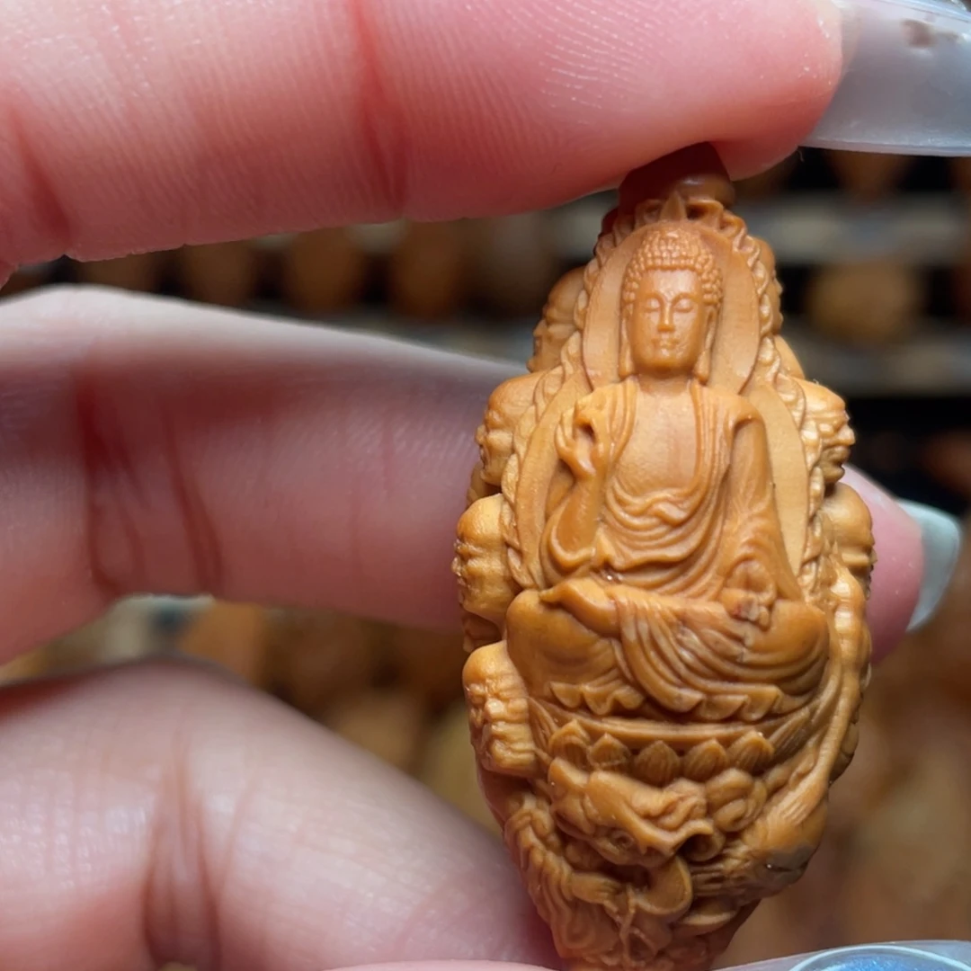 把件橄榄核十八罗汉拜如来