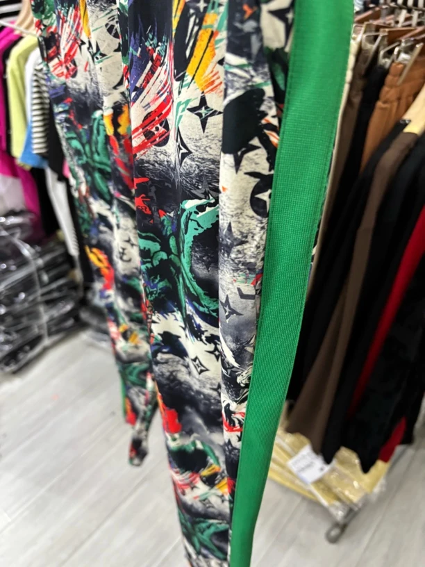 印花中腰哈伦花裤