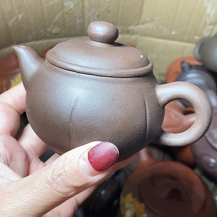 手工制作宜兴紫砂茶壶