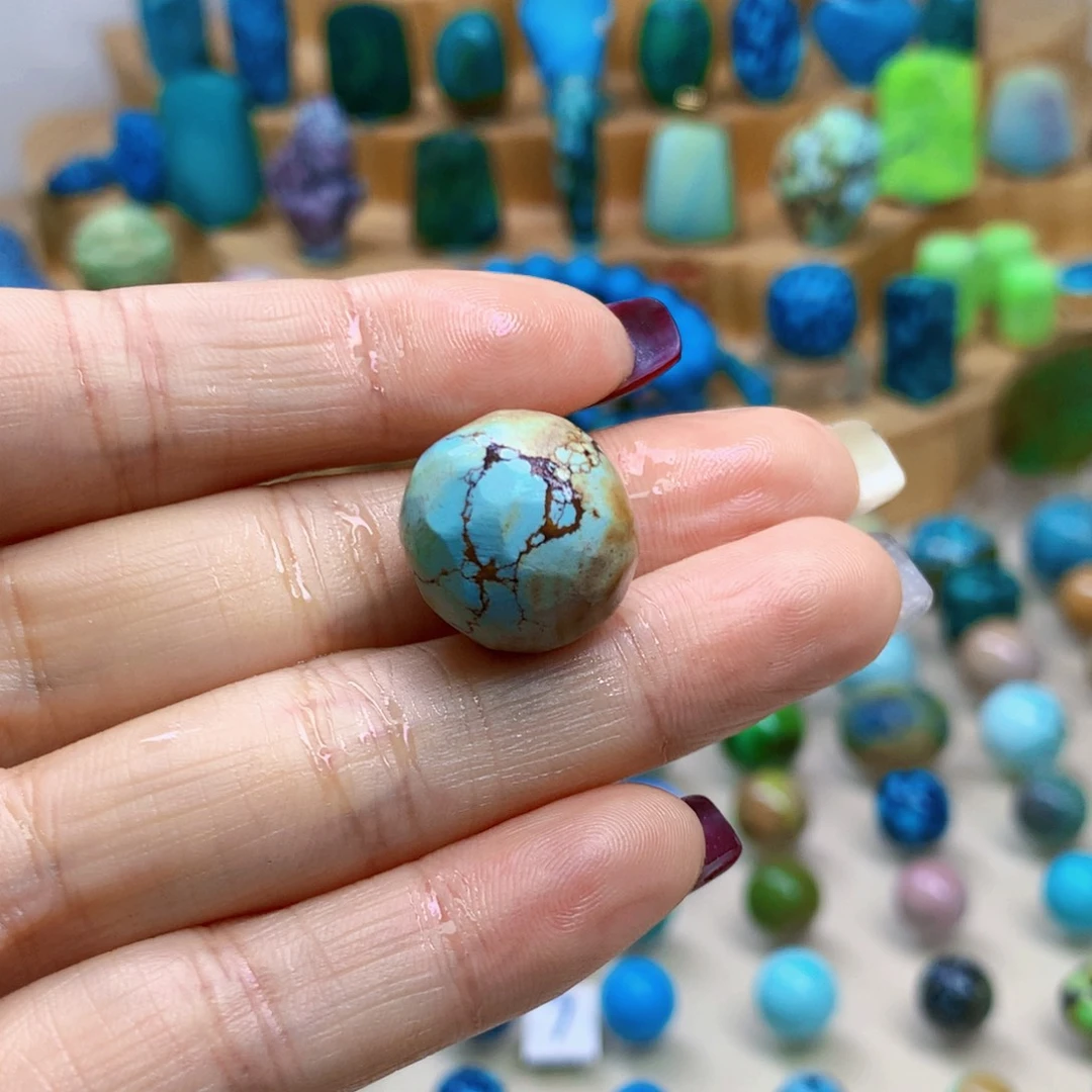 绿松石未镶嵌三彩随行