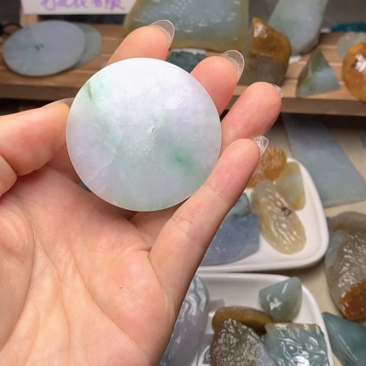 翡翠未镶嵌颈饰天然