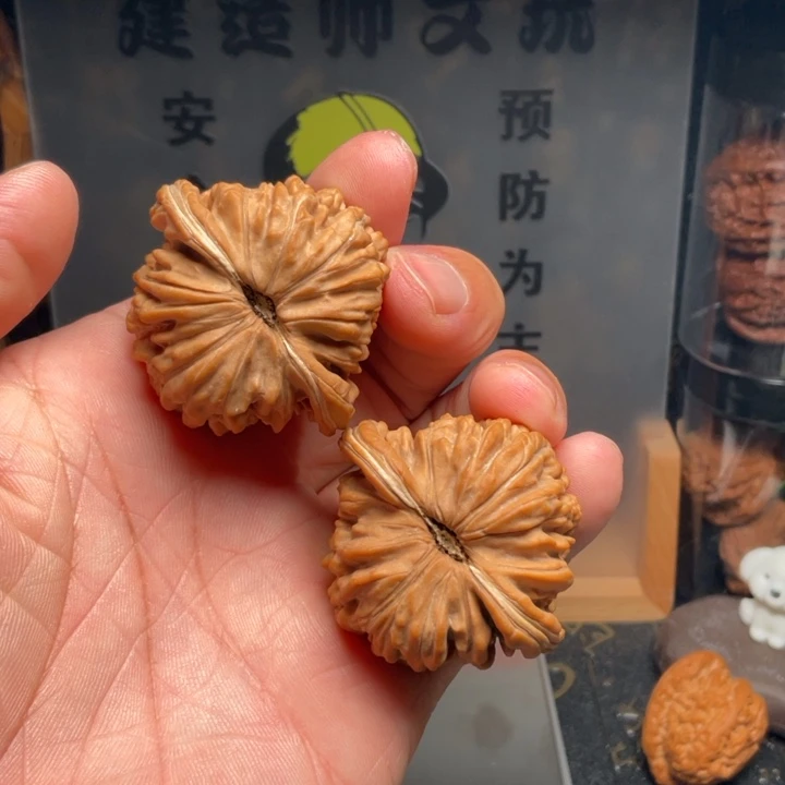 对***安文玩核桃吊坠四座楼43全品