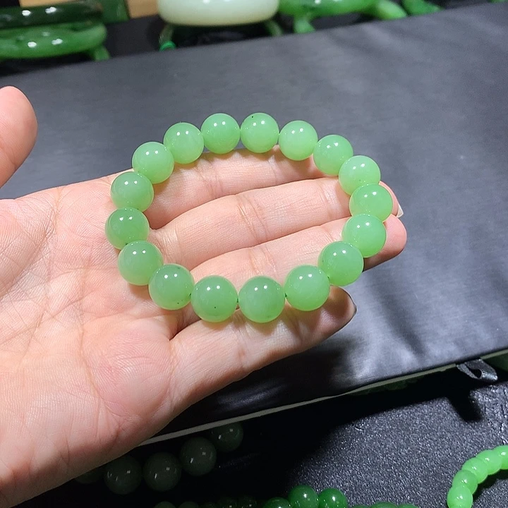 手链未镶嵌和田玉（碧玉）俄罗斯碧玉苹果绿珠串12*17