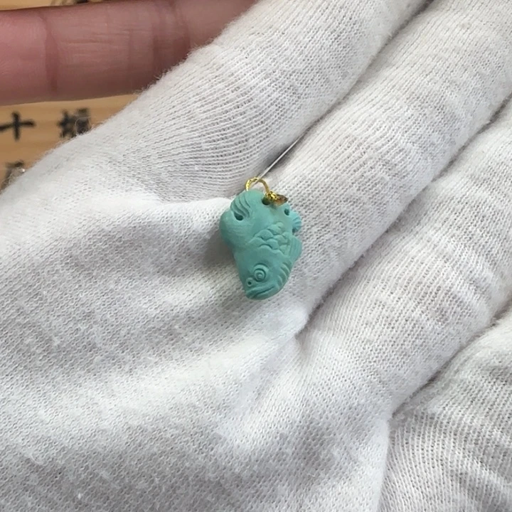 绿松石未镶嵌13孔雀鱼w