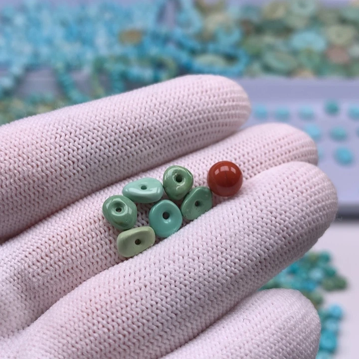 南红玛瑙未镶嵌珠宝奇石