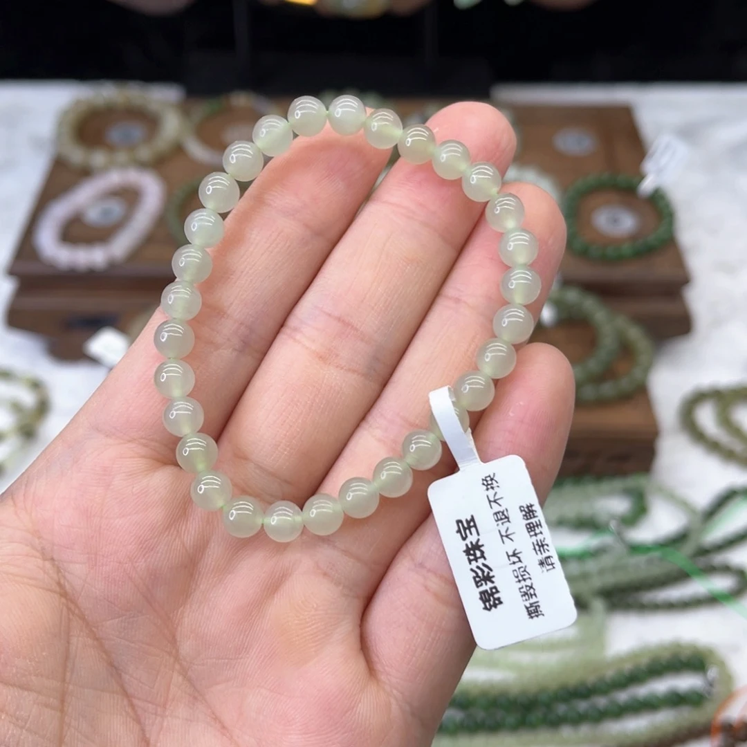 和田玉手串未镶嵌老****姐