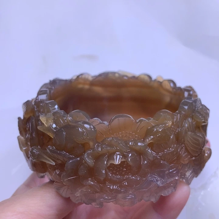 玛瑙/玉髓手镯未镶嵌扎****寓