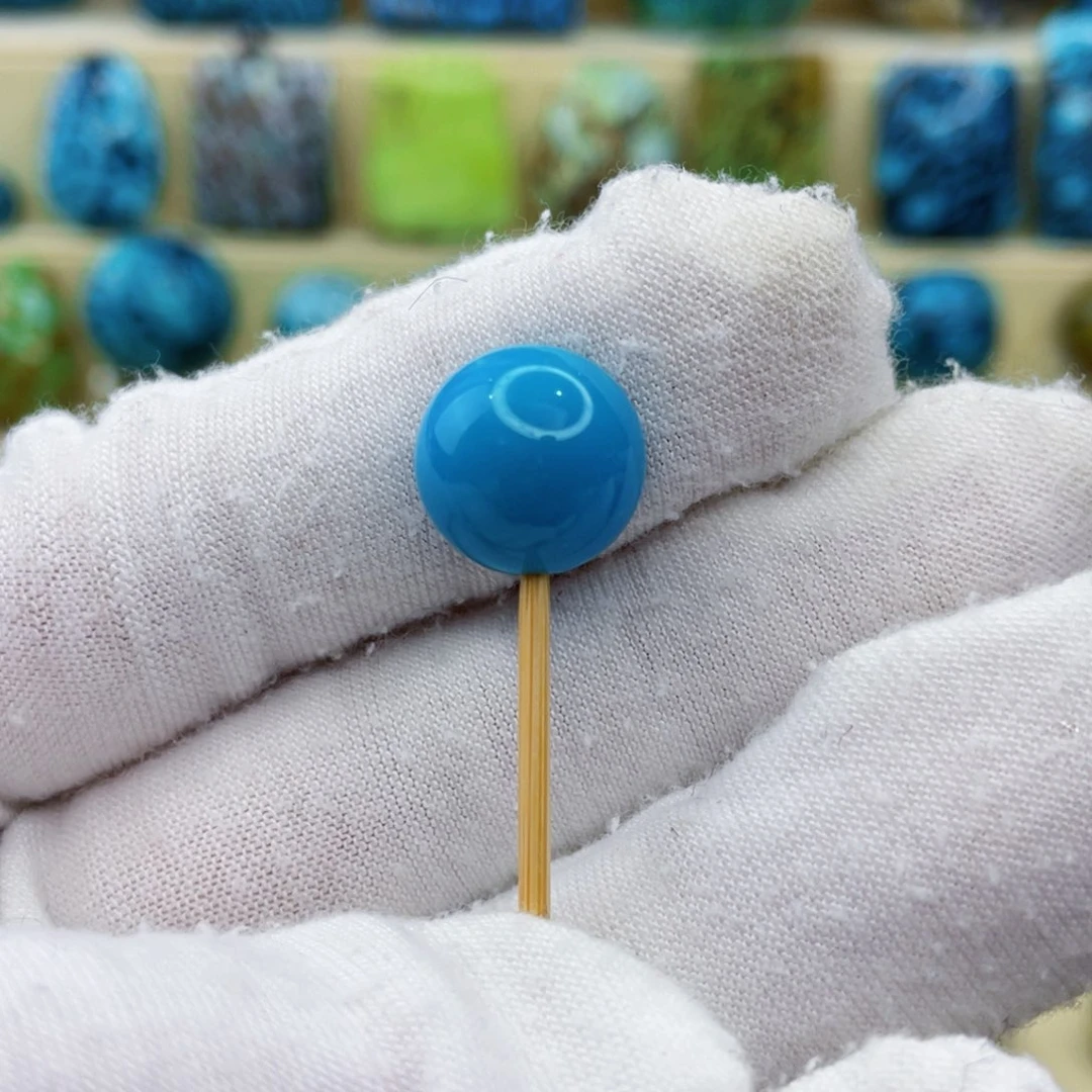 未镶嵌绿松石颈饰