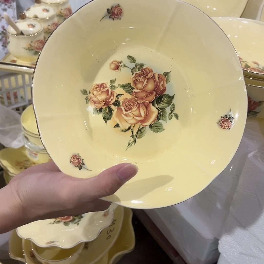 星博陶瓷有限公司2个深8