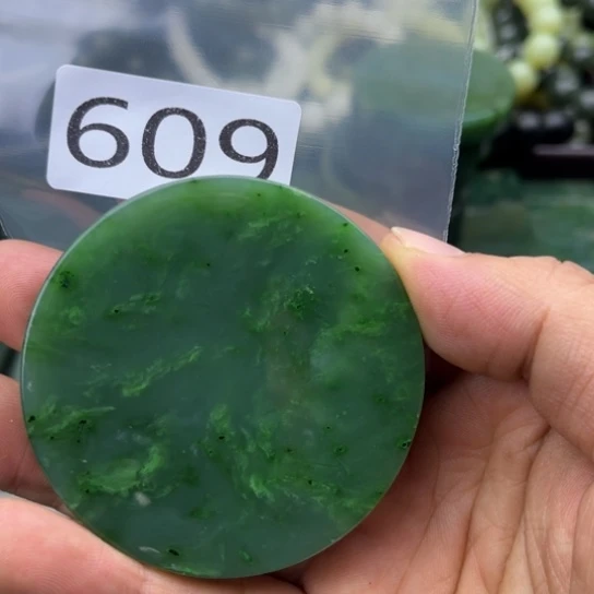 和田玉未镶嵌珠宝半成品