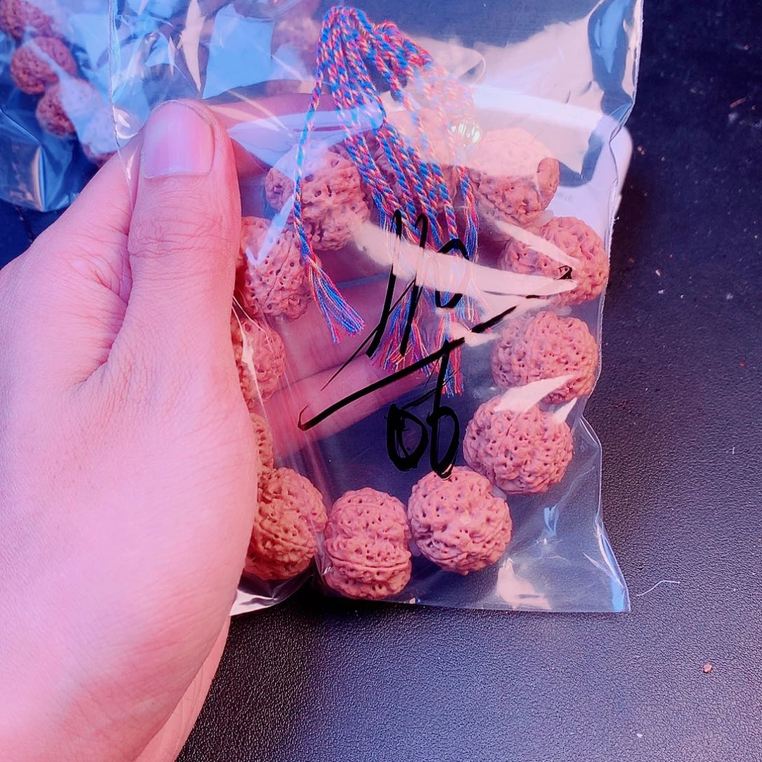 嘻***张金刚菩提吊坠06————