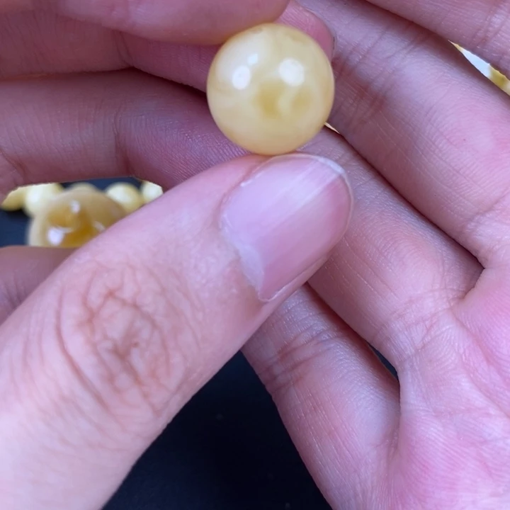 未镶嵌琥珀裸石地阶微瑕5