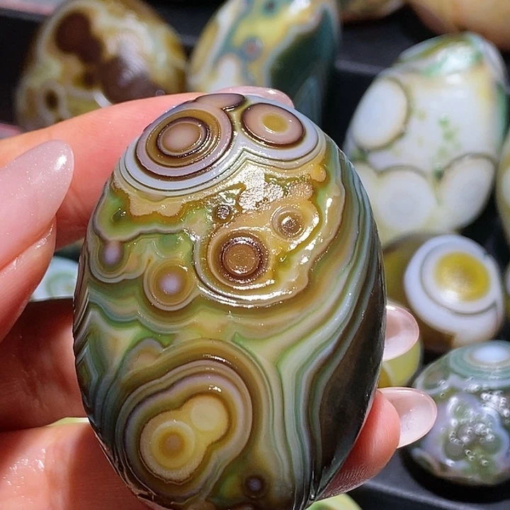 玛瑙/玉髓未镶嵌珠宝奇石67