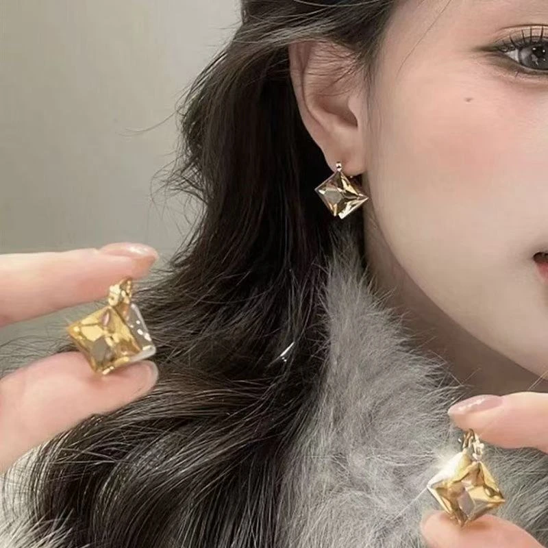 铜合金耳饰 几何图案耳环圆脸耳饰耳饰素款轻奢冷淡风N4191