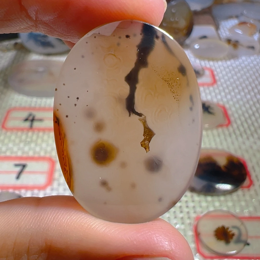 玛瑙/玉髓未镶嵌颈饰