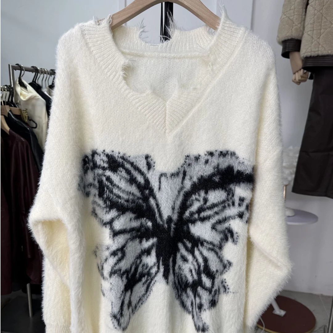 【庄喜儿Original】黑色白色蝴蝶图案宽松时尚套头毛衣女G051