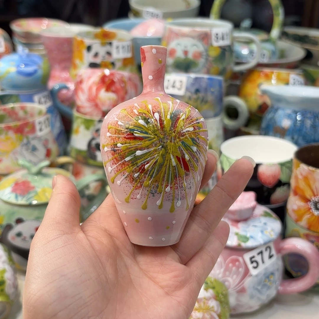 瓷片兔兔好可爱呀打