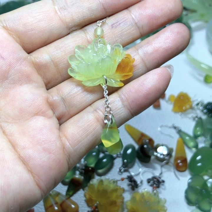 【闪购商品】蛇纹石玉挂件未镶嵌从***.