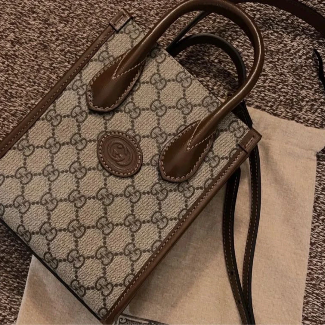 99新 GUCCI/古驰 古驰老花琴谱/5852