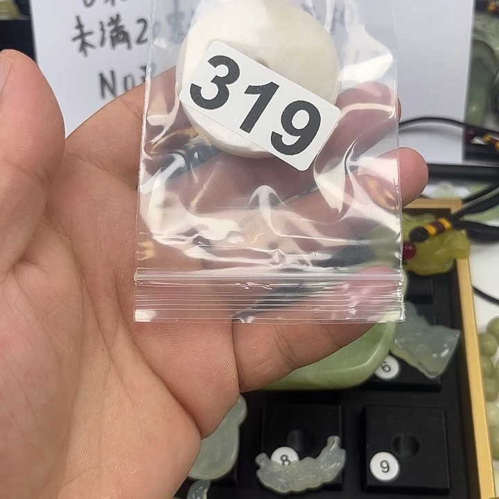 蛇纹石玉未镶嵌颈饰婷*姐