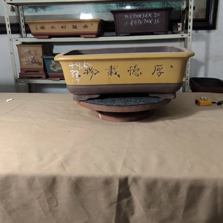 花盆紫砂紫泥黄色的小号马