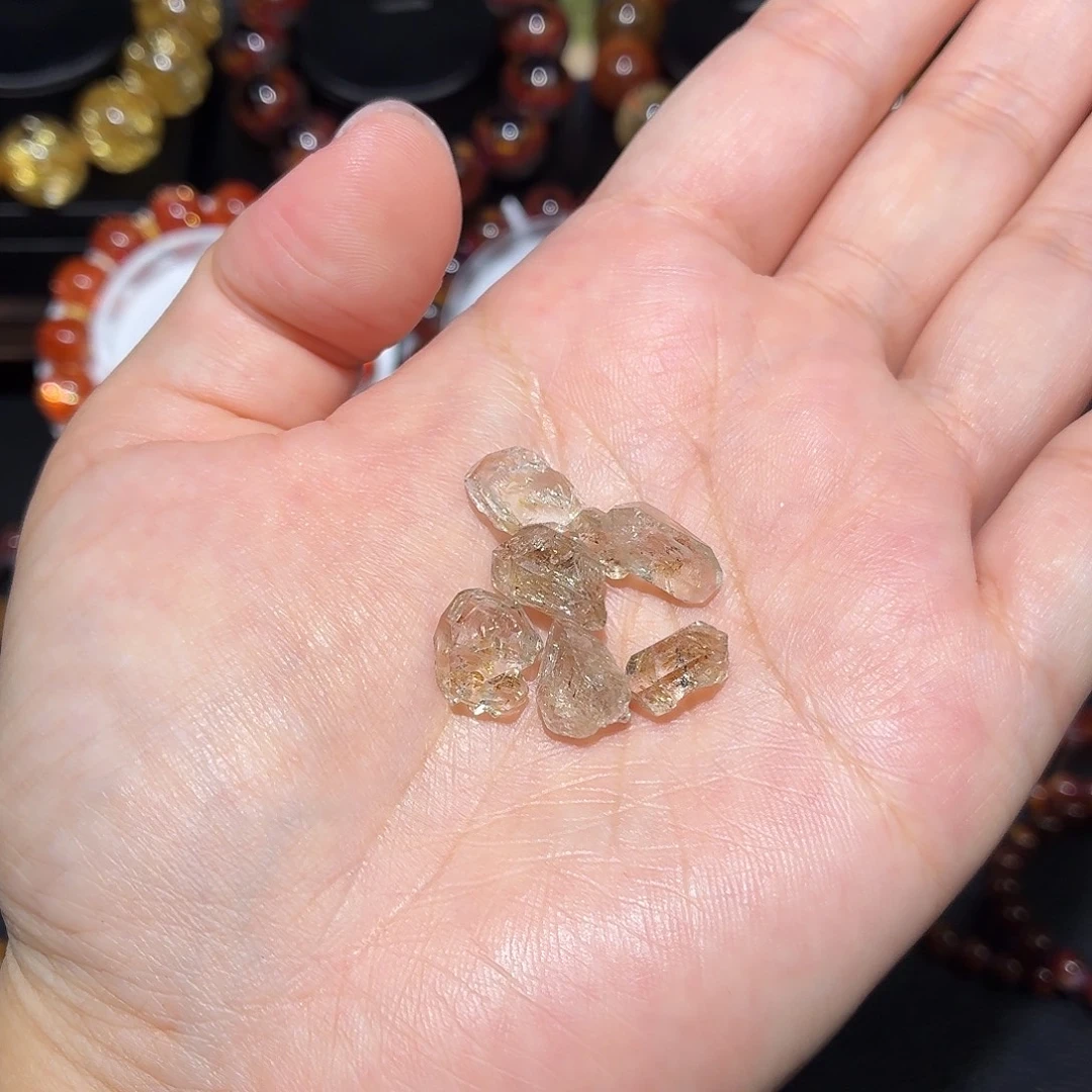 珂***妈未镶嵌珠宝半成品水晶闪灵钻原石