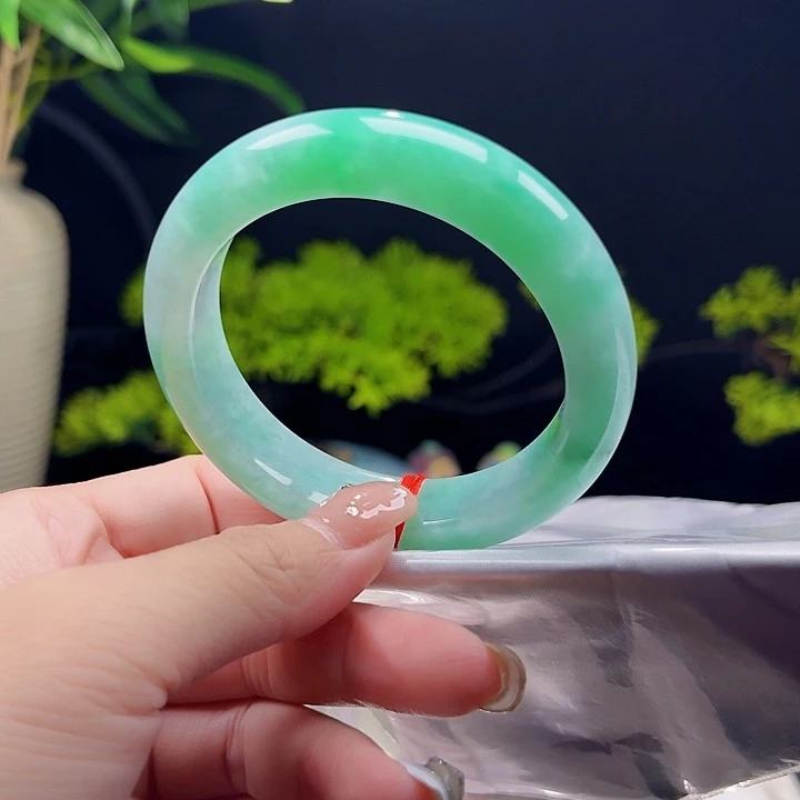 翡翠未镶嵌手镯53.9