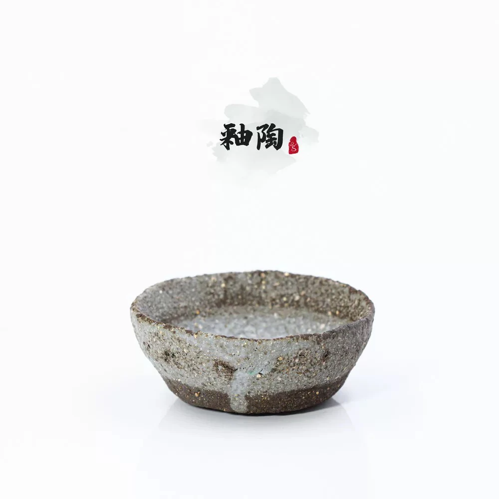 当代 长安28烧釉陶系列作品铕山子手捏大口矮身茶杯灰陶杯95ml