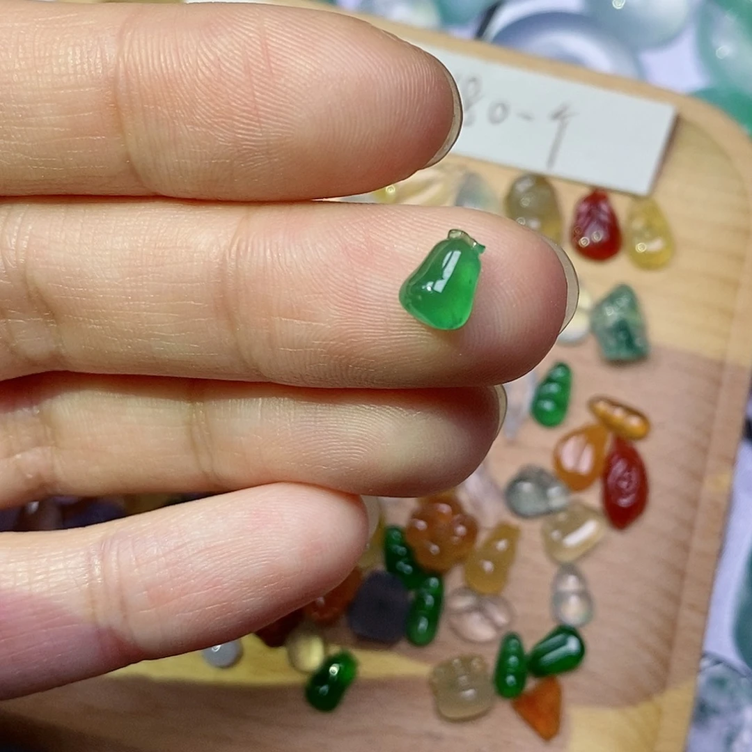 定制翡翠未镶嵌翡翠