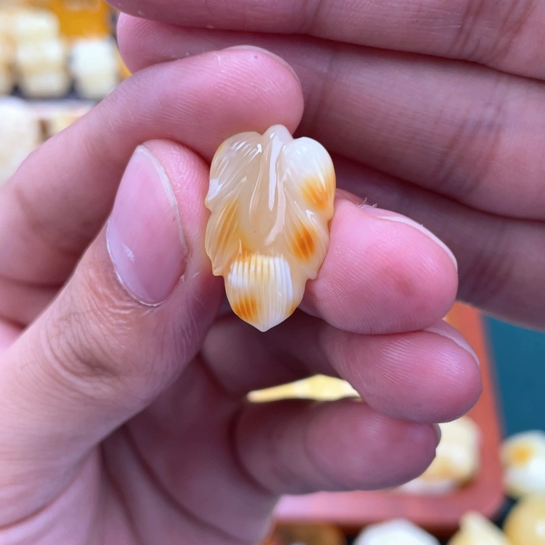 琥珀未镶嵌裸石蜜蜡