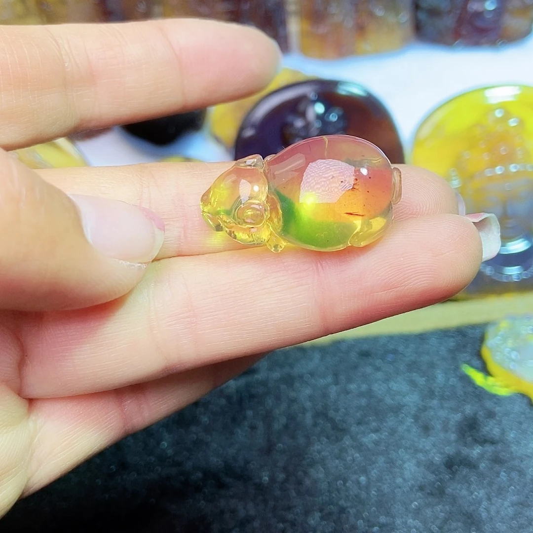 琥珀颈饰未镶嵌鼠