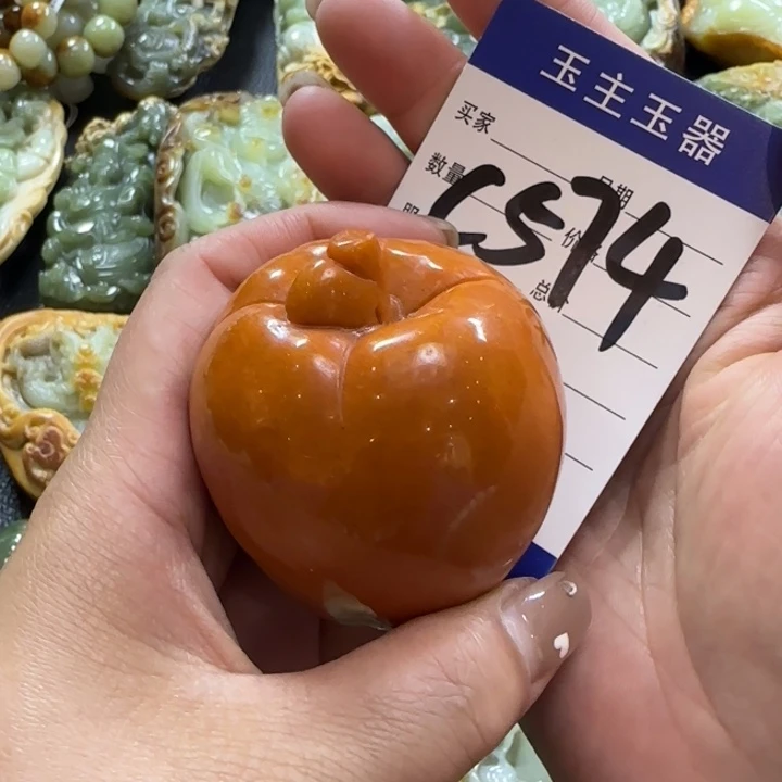 透闪石质玉未镶嵌把件