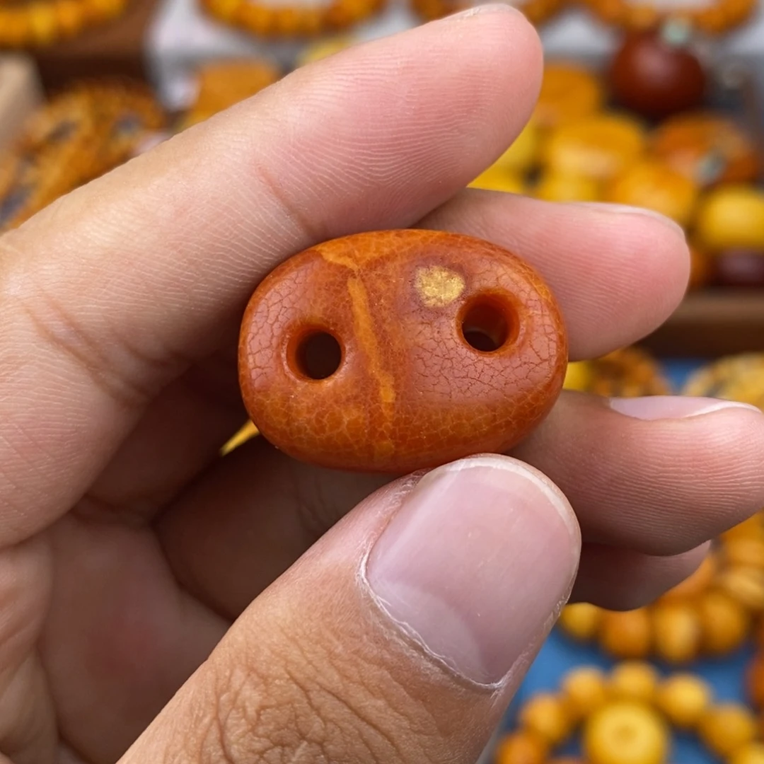 未镶嵌琥珀珠宝奇石