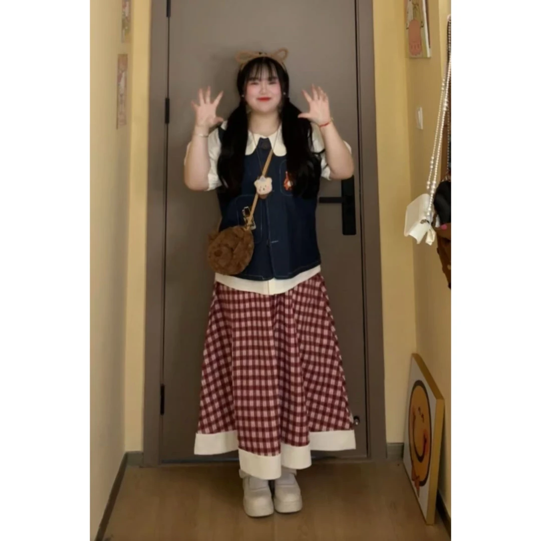 大码女装胖mm甜美套装女牛仔刺绣马甲娃娃领衬衫格纹半身裙三件套