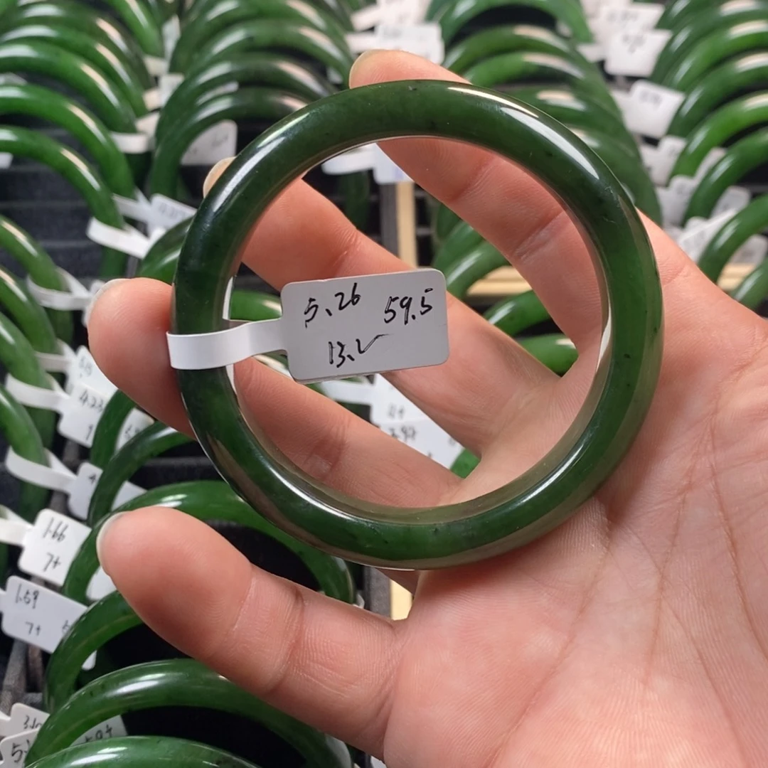 和田玉（碧玉）未镶嵌手镯59