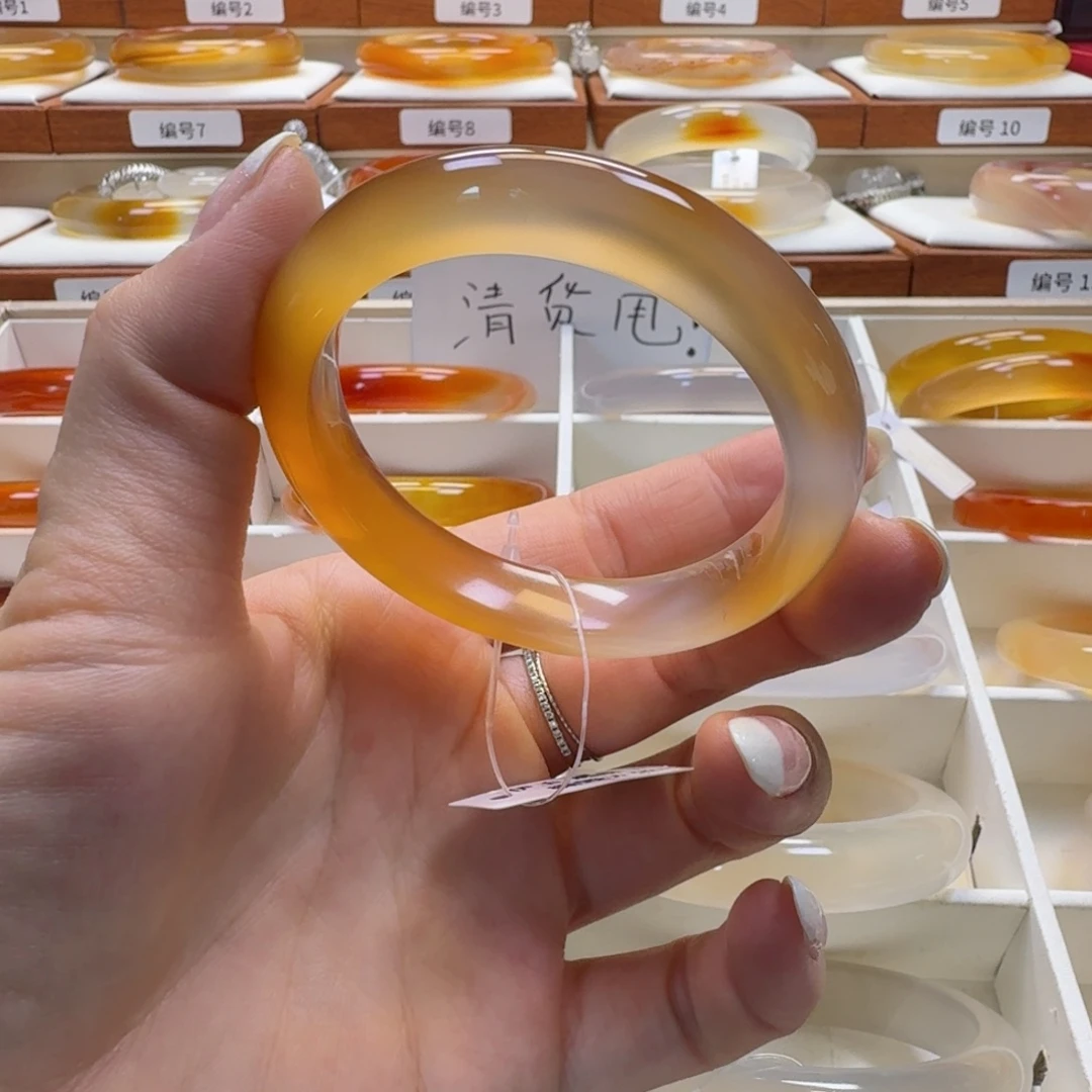 玛瑙/玉髓未镶嵌手镯