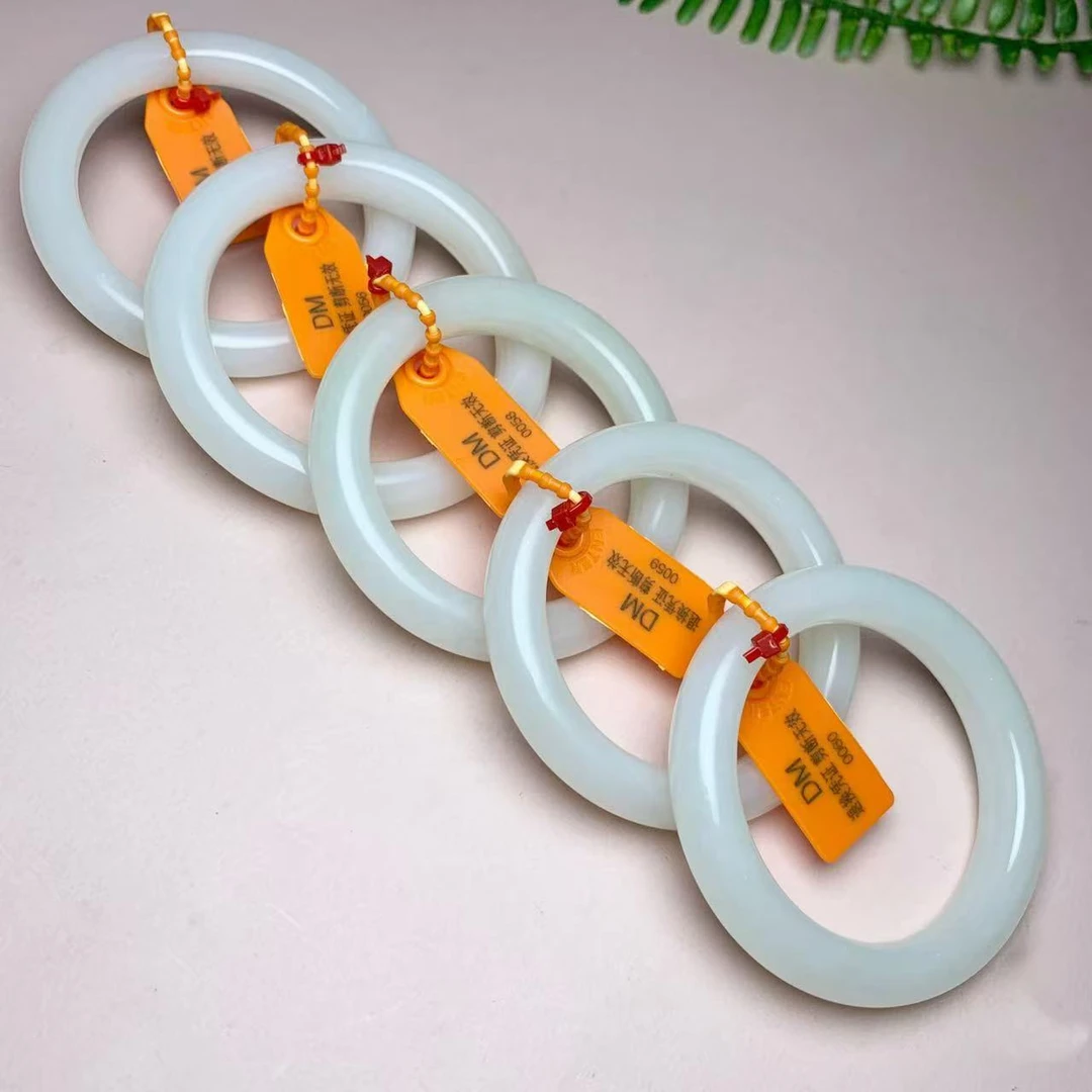 和田玉精品手镯多样性发货拍一发一