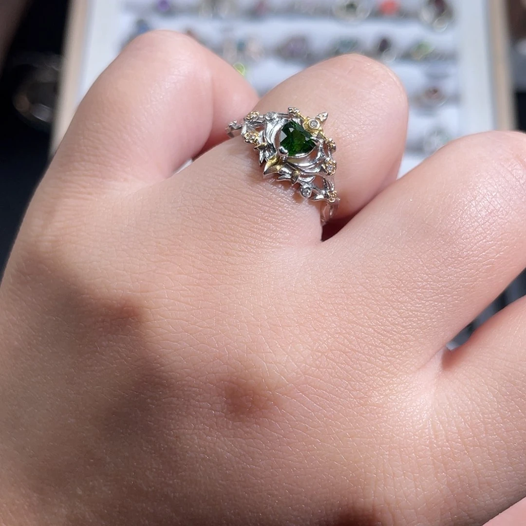 银S925镶嵌戒指水晶