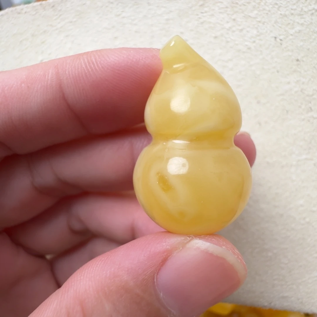 蜜蜡未镶嵌珠宝奇石超过七天不退不换