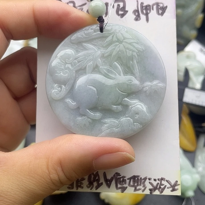 颈饰未镶嵌翡翠天然翡翠