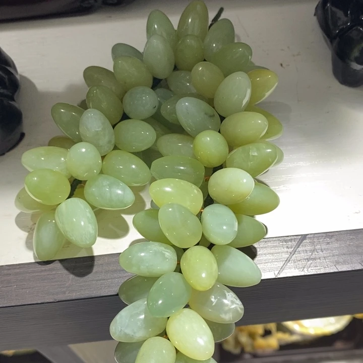 玉岫玉摆件葡萄玉摆
