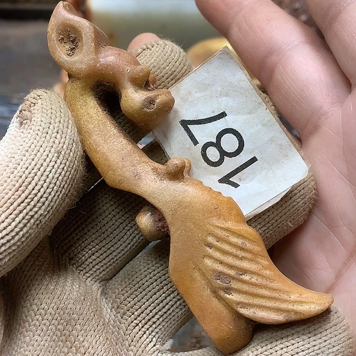 未镶嵌和田玉挂件