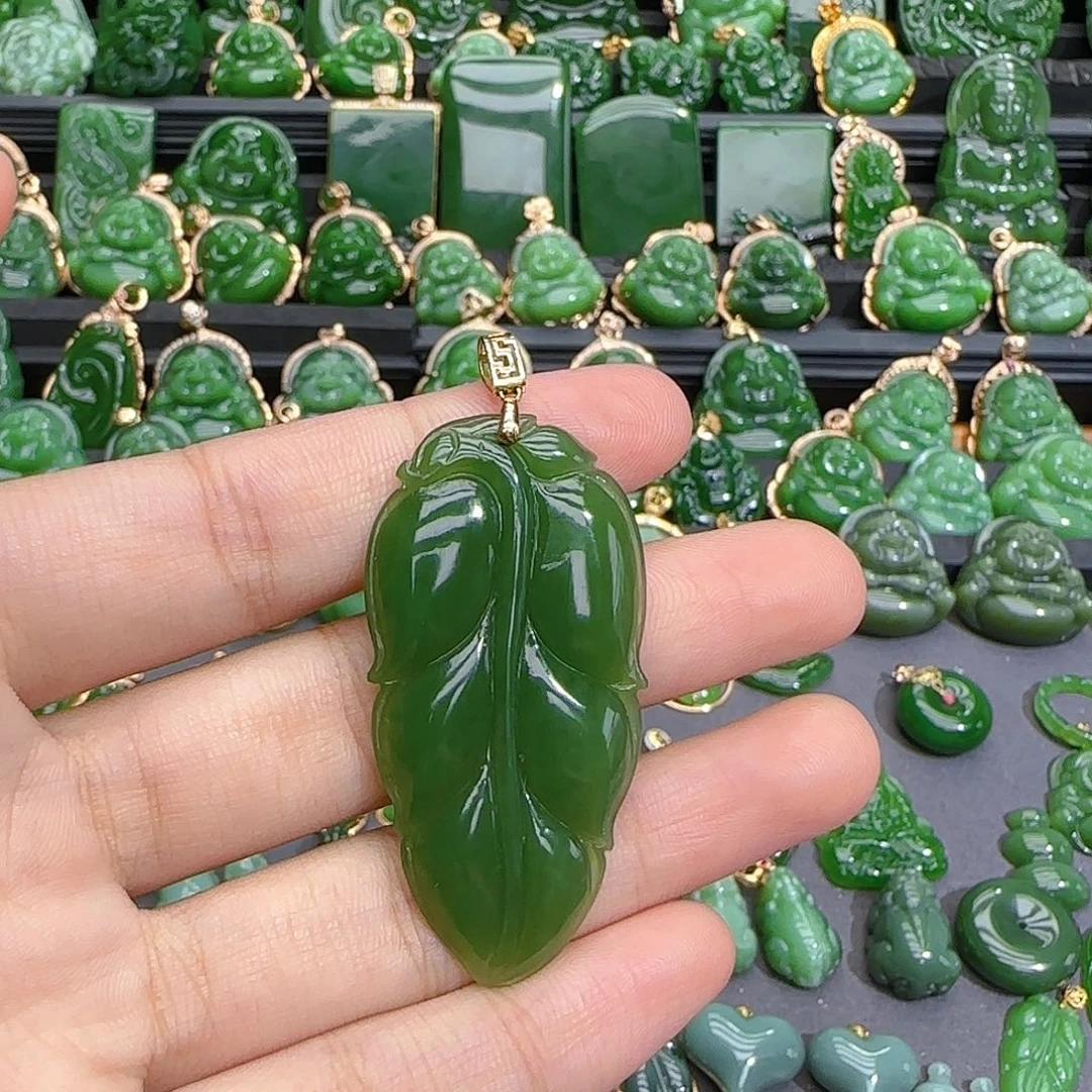 和田玉（碧玉）18K金镶嵌颈饰
