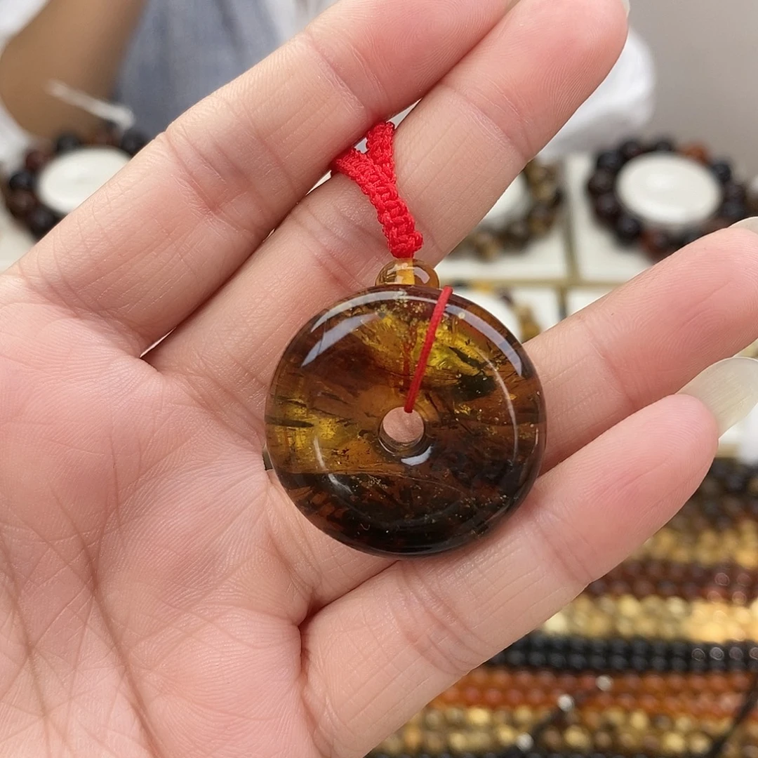 琥珀未镶嵌裸石琥珀