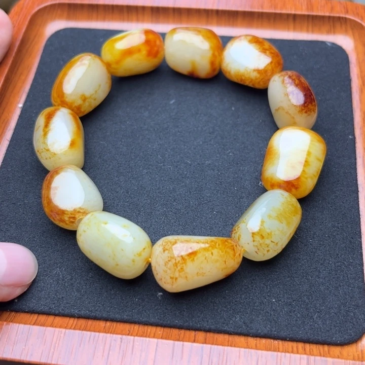 沙***》和田玉未镶嵌手链
