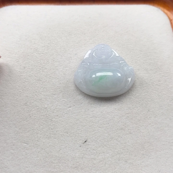 翡翠未镶嵌颈饰飘绿佛公