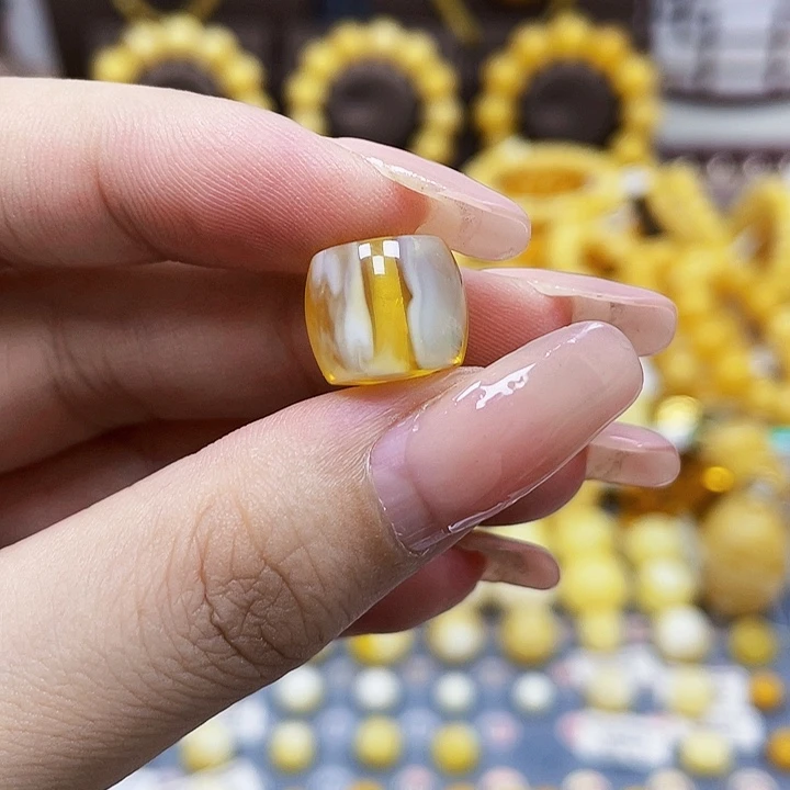 未镶嵌琥珀珠宝奇石13*11.2mm福利款.瑕疵