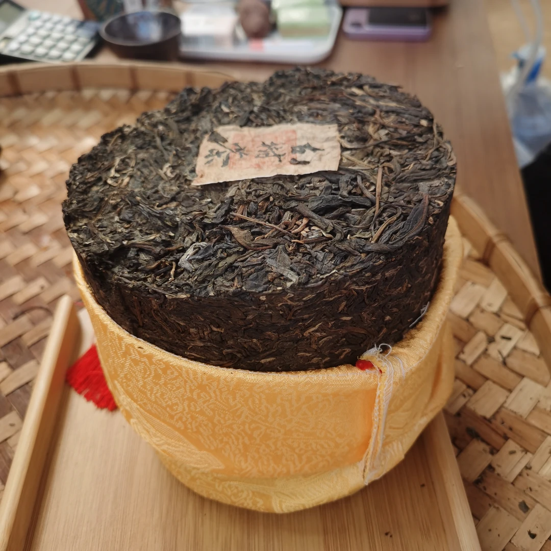 2018年勐库东西半山古树普洱生茶柱茶（3000g）1月18【22号】