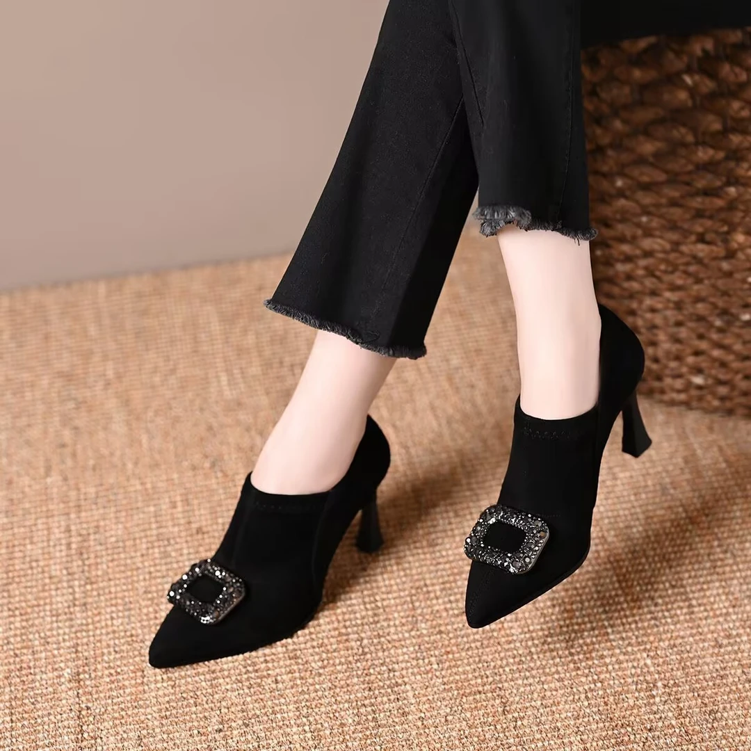 啄木鸟黑色细跟高跟鞋职业洋气鞋子气质尖头深口方扣时尚百搭单鞋