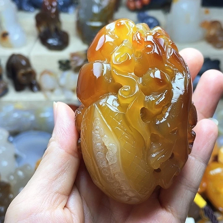 李***晚玛瑙/玉髓饰品未镶嵌